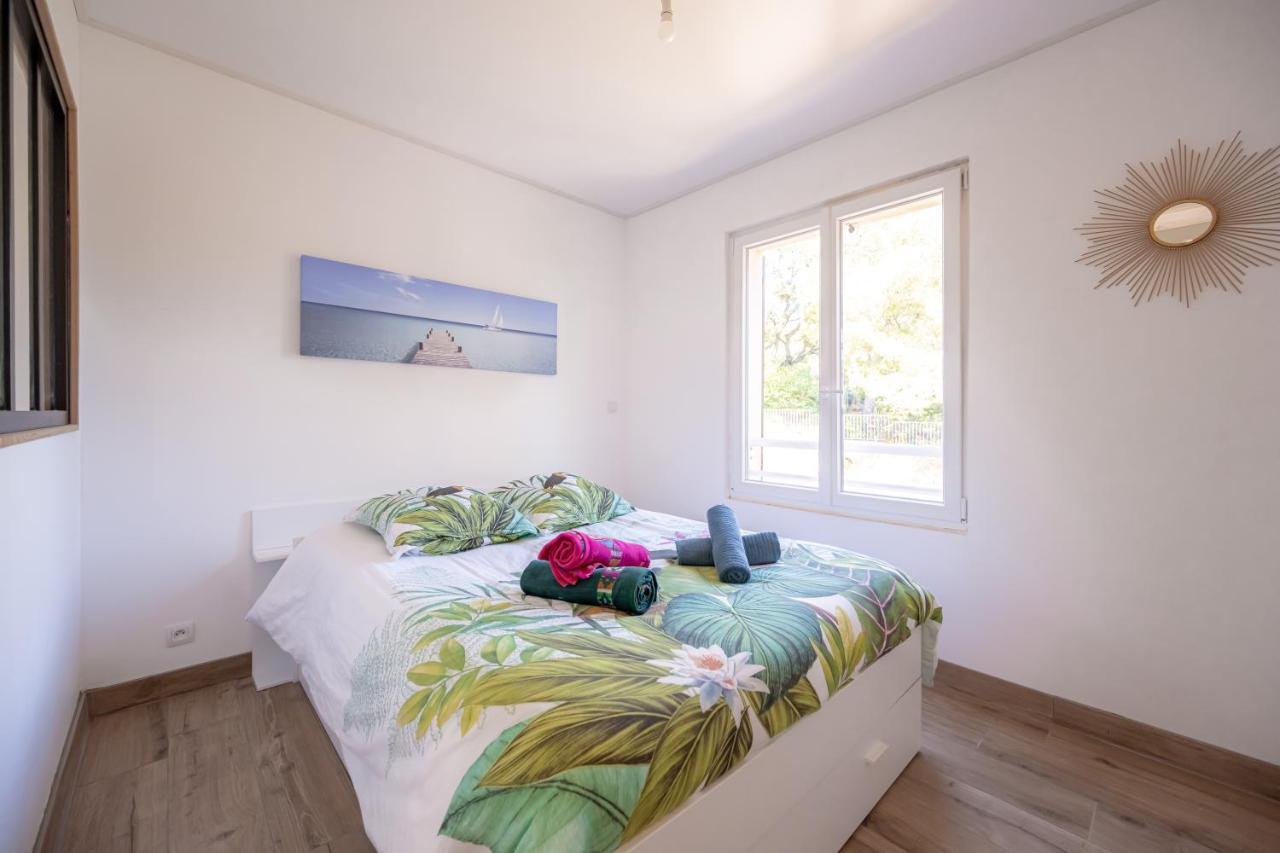 Bord De Mer, Entierement Equipe Apartment